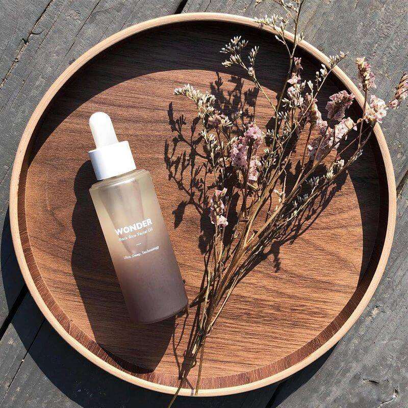 HARUHARU WONDER Black Rice Facial Oil from Haruharu