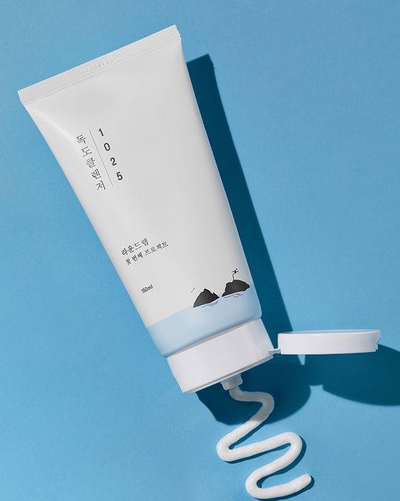 ROUND LAB 1025 Dokdo Cleanser from ROUND LAB