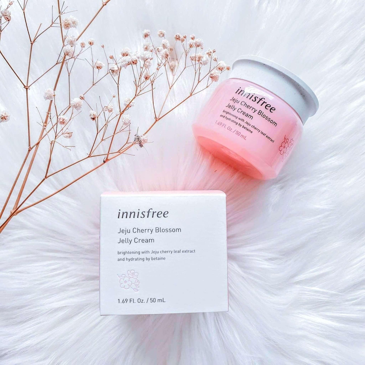 INNISFREE Jeju Cherry Blossom Jelly Cream from Innisfree
