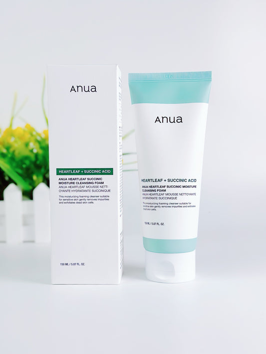 Anua Heartleaf succinic acid moisture Cleansing Foam